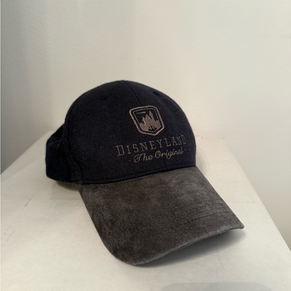 Disneyland Black and Gray Baseball Cap